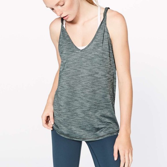 Lululemon Do The Twist Tank Heathered Dark Forest Size 4 - Picture 4 of 6